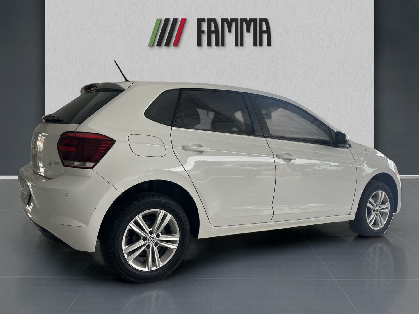 processed by spyne.ai (AI Photography and Editing for Car Dealerships & Marketplaces)