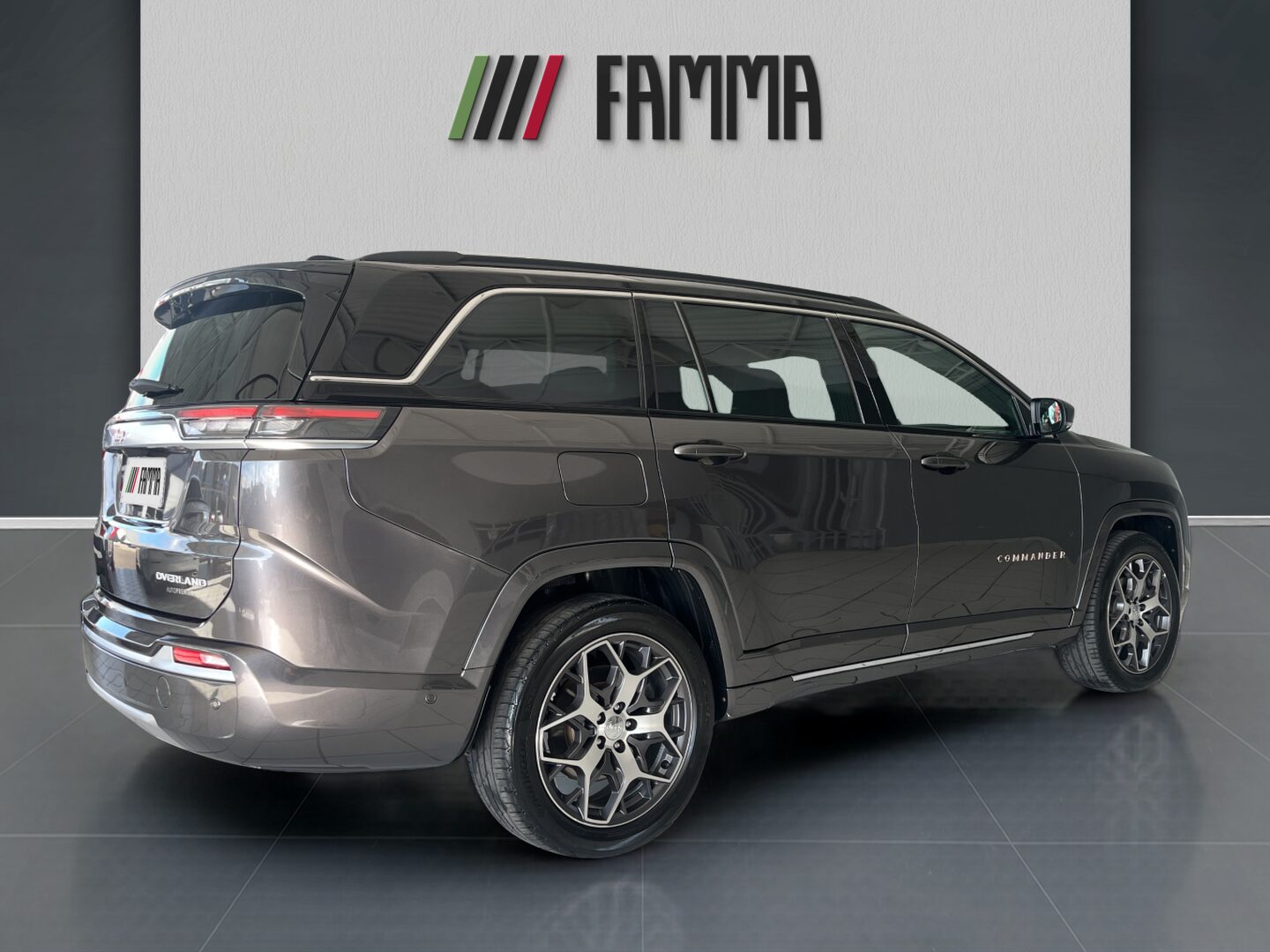 jeep_56405322d2024a00bafa0ae12b6fbf12_Exterior_6